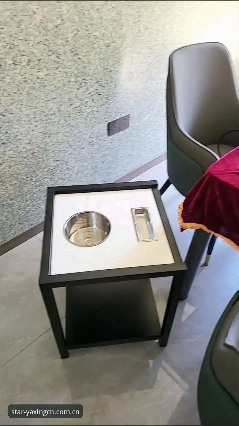 晚上十一点，孙姐把手机架在茶几上，一边等亚星官网安卓版更新包下载完，一边在微信里吐槽："我数了，上次V3入口改版，前后点了7次才注册成功。"她没夸张——旧版客户端的注册流程，平均需要5步手动填写加上两次验证码刷新，如果碰上网络波动，这个数字会直接翻倍。而今天，她要验证的是新版流程到底能砍掉多少操作。